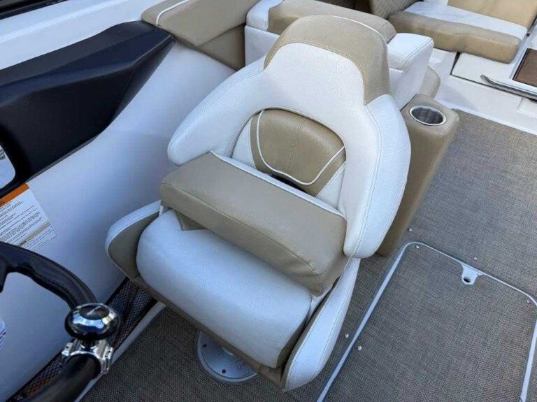 2016 Scarab 255 HO Platinum US-PSBSD071K516 [photo 9]